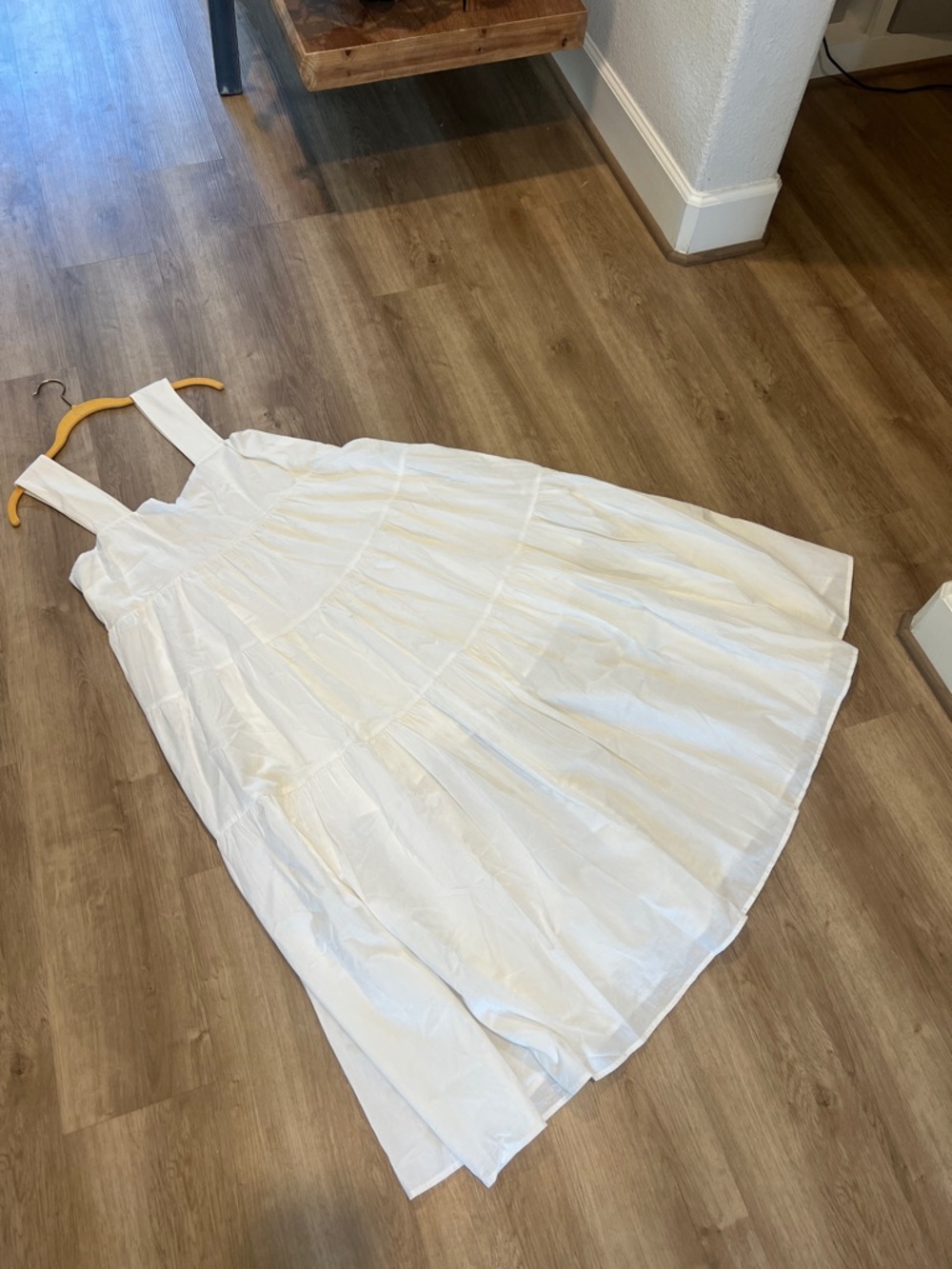 eesome White Square-Neck Tiered Maxi Dress - Picture 5 of 6